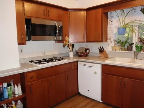 230 Stanford Ave, Elyria, OH 44035 photo 15