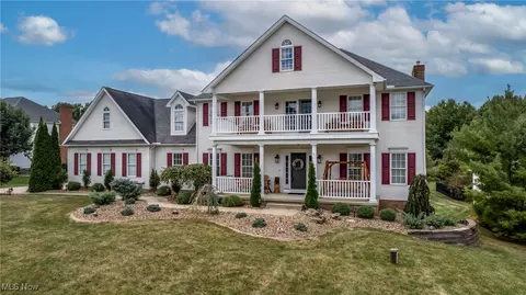 6630 Pheasant Run Dr, Canfield, OH 44406