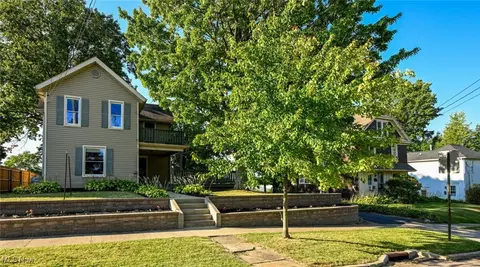 345 Broad St, Wadsworth, OH 44281