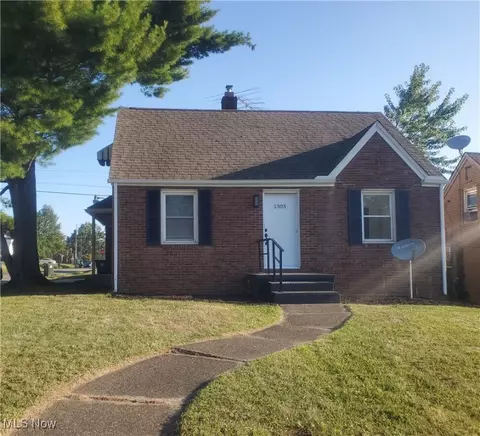 1303 24th St NE, Canton, OH 44714