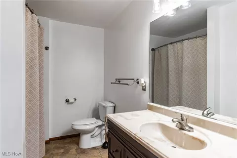 803 Walnut St, Belpre, OH 45714 photo 12