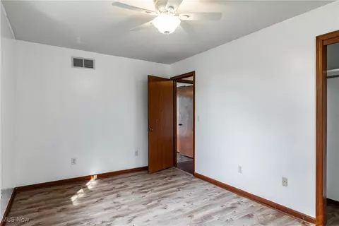 803 Walnut St, Belpre, OH 45714 photo 15