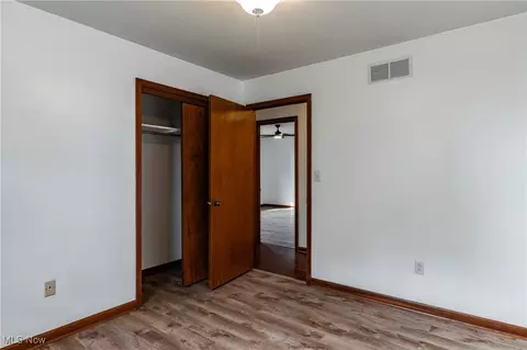 803 Walnut St, Belpre, OH 45714 photo 18