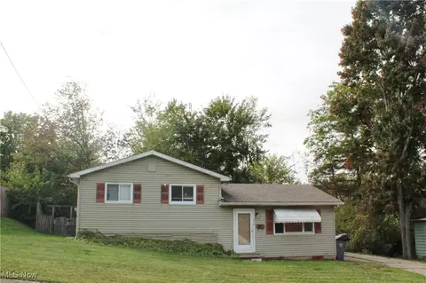 648 N Hartford Ave, Youngstown, OH 44509