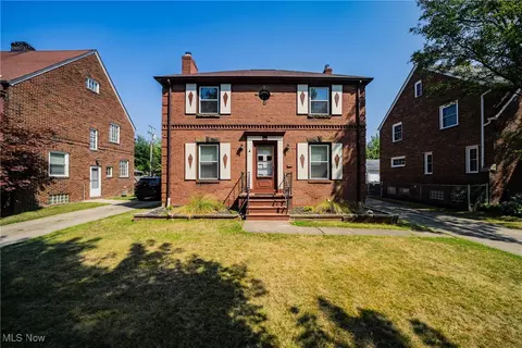 161 E 214th St, Euclid, OH 44123