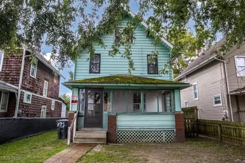 771 Elma St, Akron, OH 44310