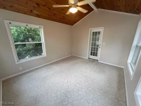 310 E 211th St, Euclid, OH 44123 photo 6
