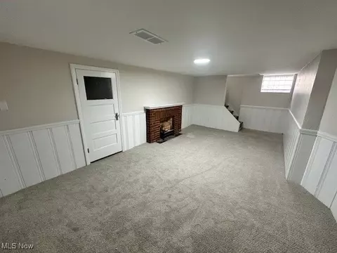 310 E 211th St, Euclid, OH 44123 photo 13