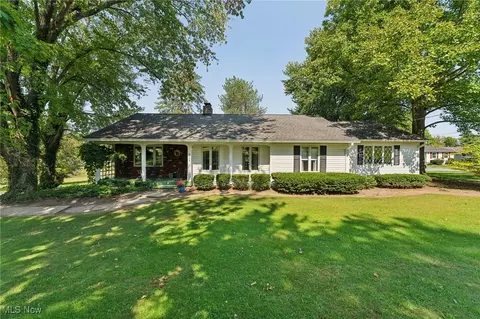1225 Riverside Dr, Painesville, OH 44077