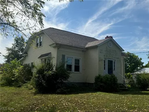4946 Wilson Sharpsville Rd, Fowler, OH 44418