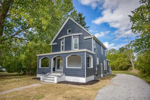 5699 Chippewa Rd, Chippewa Lake, OH 44215