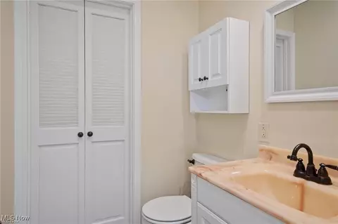 Bath - 68 Roche Way, Boardman, OH 44512 photo 1 of 5