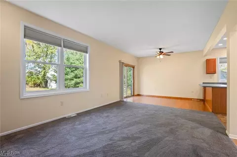 Living - 68 Roche Way, Boardman, OH 44512 photo 2 of 3