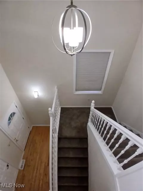 Entry Way - 68 Roche Way, Boardman, OH 44512 photo 2 of 4