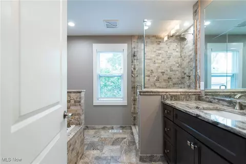 Bath - 7071 Barton, Mentor, OH 44060 photo 2 of 4