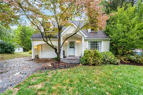 936 Indianola Rd, Boardman, OH 44512