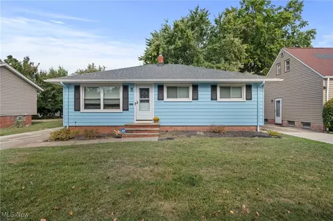 26261 Aaron Dr, Euclid, OH 44132