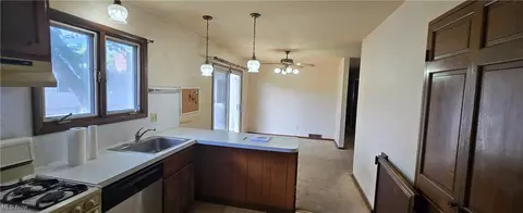 321 Magnolia Rd, Huron, OH 44839 photo 6