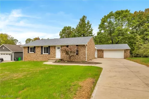 3071 Call Rd, Stow, OH 44224