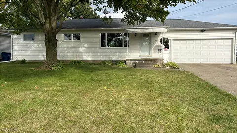 427 Wellman Ave, Girard, OH 44420