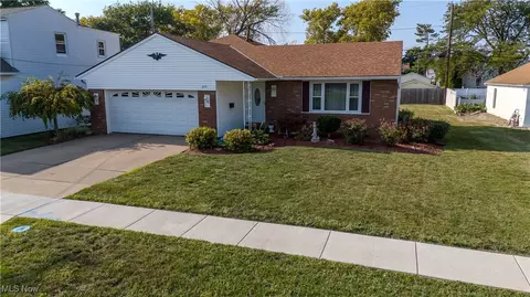 605 52nd St, Sandusky, OH 44870