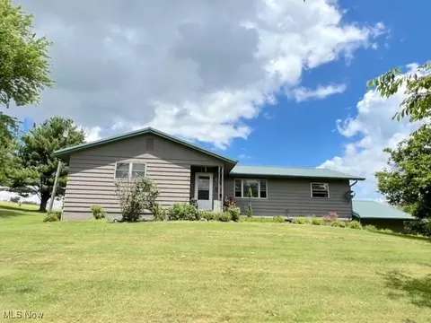 28860 Alexander Ridge Rd, Freeport, OH 43973