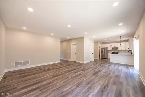 861 Lloyd Rd, Wickliffe, OH 44092 photo 11