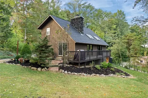 6459 Chiltern Rd NW, Canal Fulton, OH 44614