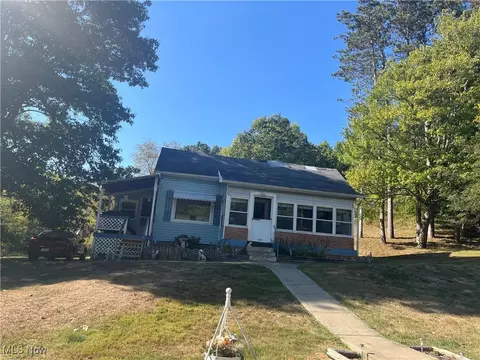 5753 Klass Rd, Cambridge, OH 43725
