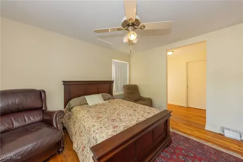 Bedroom - 80 E 267 St, Euclid, OH 44132 photo 1 of 5