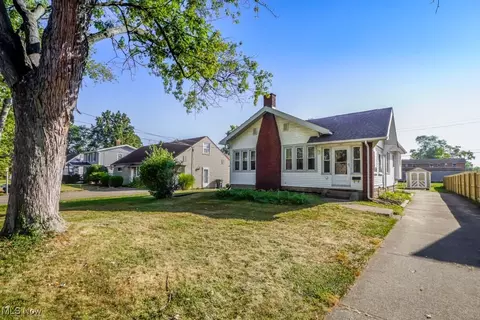 140 Leonard Ave NW, Massillon, OH 44646