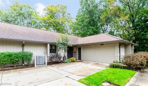 3272 Richmond Rd, Beachwood, OH 44122