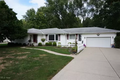 3089 Jaycox Rd, Avon, OH 44011