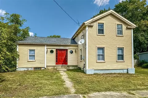 111 Brown St, Wellington, OH 44090