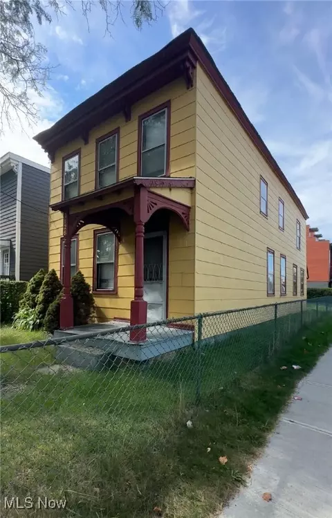 2126 W 20th St, Cleveland, OH 44113