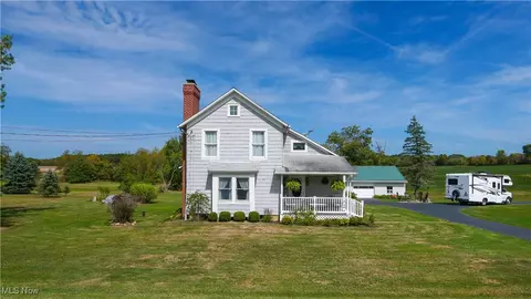 2811 Winchell Rd, Aurora, OH 44202
