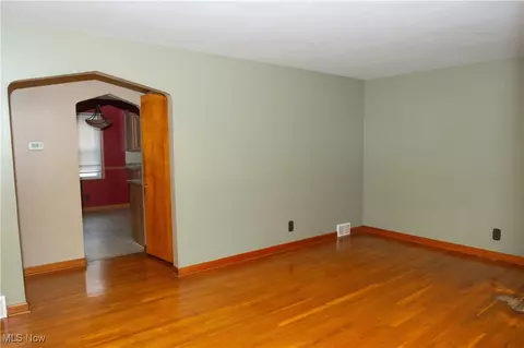 Living - 97 Grimm Heights Ave, Struthers, OH 44471 photo 3 of 3