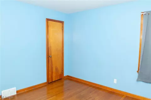 Bedroom - 97 Grimm Heights Ave, Struthers, OH 44471 photo 1 of 6