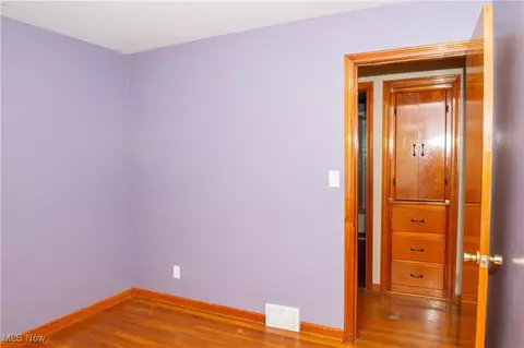 Bedroom - 97 Grimm Heights Ave, Struthers, OH 44471 photo 6 of 6