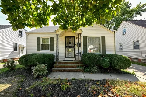20200 Wilmore Ave, Euclid, OH 44123