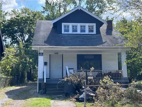 12404 Craven Ave, Cleveland, OH 44105