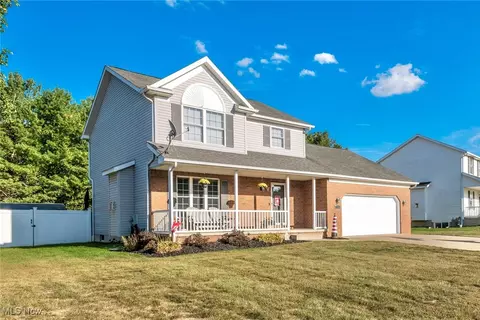 549 Ericsson Dr, Canal Fulton, OH 44614