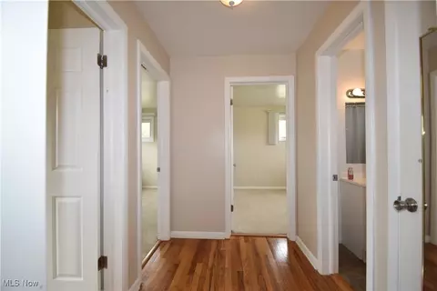 Entry Way - 327 Overlook Blvd, Struthers, OH 44471 photo 1 of 1
