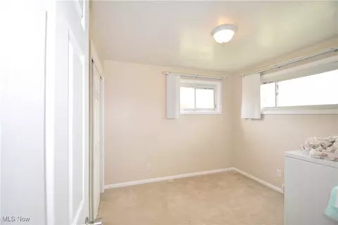 Bedroom - 327 Overlook Blvd, Struthers, OH 44471 photo 5 of 5