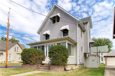 220 Broad Ave NW, Canton, OH 44708 photo 2