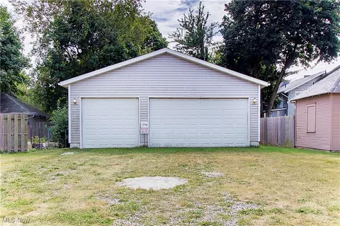 220 Broad Ave NW, Canton, OH 44708 photo 38