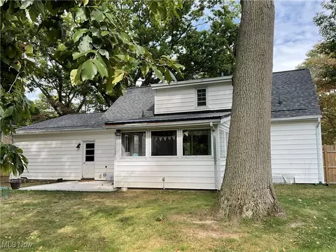 Exterior - 2655 Burlingham Dr, Ashtabula, OH 44004 photo 5 of 6