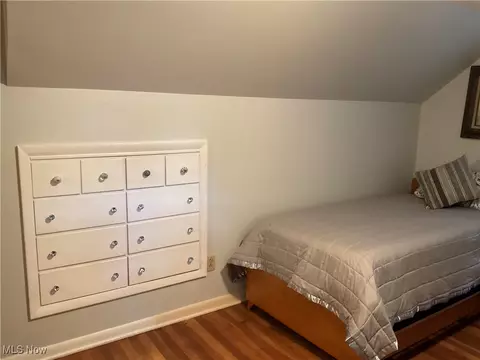 Bedroom - 2655 Burlingham Dr, Ashtabula, OH 44004 photo 5 of 6