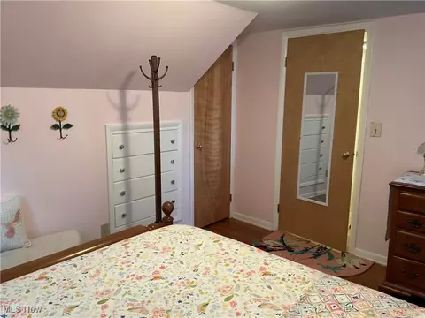Bedroom - 2655 Burlingham Dr, Ashtabula, OH 44004 photo 6 of 6