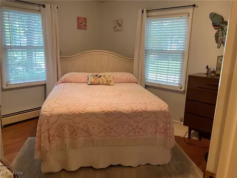 Bedroom - 2655 Burlingham Dr, Ashtabula, OH 44004 photo 2 of 6